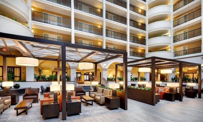 Park Central Hotel | 2 Spacious Units w/Complimentary Cooked-to-order Breakfast! FREE Parking, Pool!