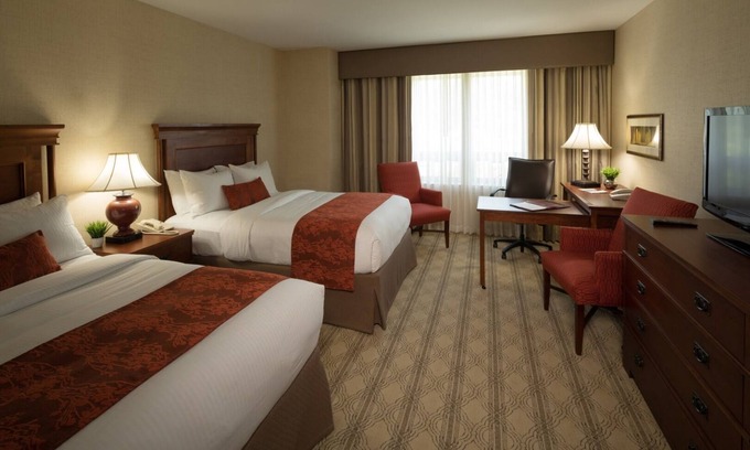 Blacksburg Hotel | 2 Units | Ideal Family Stay w/Modern Features | Ample Parking & Dining Options