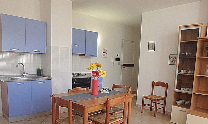 Lido di Pomposa Apartment | 20 meters from the beach, Large 3-room apartment in the center
