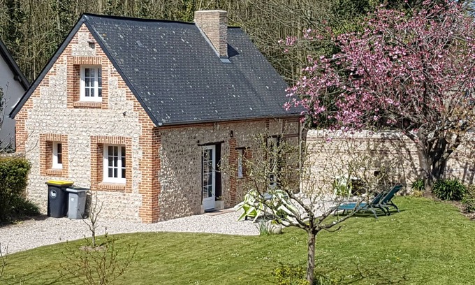 Hermeville Cottage | 20 mn of the cliffs of Etretat in Havre, in the heart of Caux.