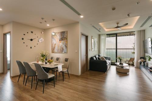 Van Giang Apartment | -20 Off I Beloving Home I 3BR Lakeview I Onsen I Golf View