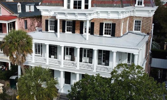 South of Broad Bed & Breakfast | 20 South Battery