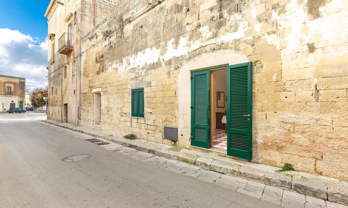 Vernole Apartment | 2114 Antico Palazzo Vernole - Suite Don Gioacchino