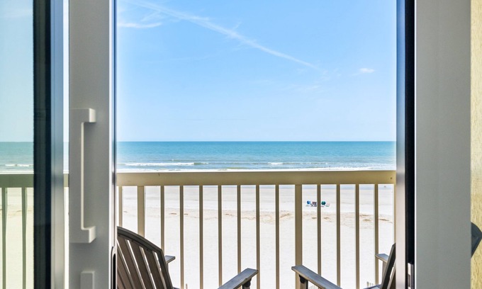 Folly Beach Condo | 214 COV- Go Fly a Kite- Beachfront Villa - Unbeatable Views - 2 Oceanfront Pools