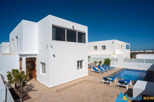 Playa Blanca Villa | 233 - Villa Geny by Villas Now Ltd