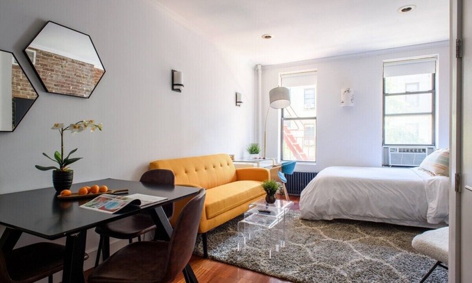 Peter Cooper Village Apartment | 24-10 Studio in Prime Gramercy WD in Unit