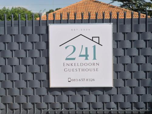 Montana House | @241 Enkeldoorn Guesthouse