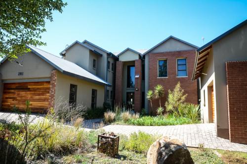 Parys House | 2916 on Egret - Parys Country and Golf Estate - Loadshedding friendly