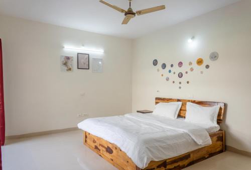 Varca Apartment | 2BHK Private Apartment with Pool access