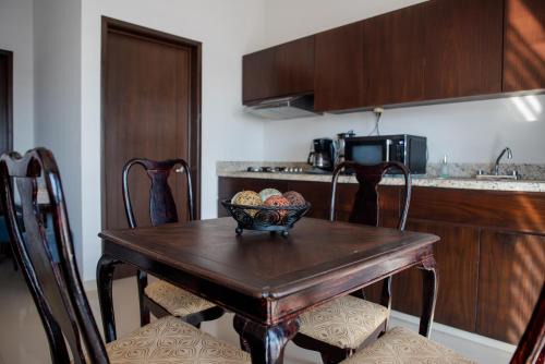 Ferrocarrilera Apartment | 2br/2ba Condo 1 block to ocean! - Unit 7