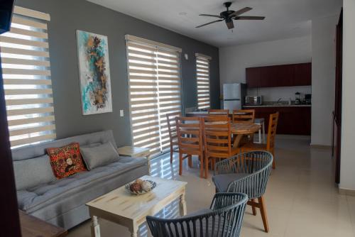 Ferrocarrilera Apartment | 2br/2ba Condo 1 block to ocean! - Unit 4