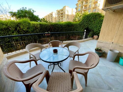 Al Rehab Apartment | 2BR Apartment with Private Garden in Downtown Rehab Near Malls