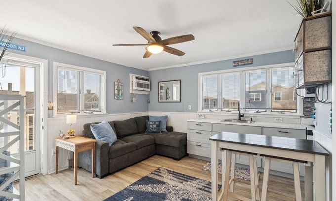 Cape May - Wildwood Condo | 2BR Condo, Walk to Everything, WiFi, AC, Parking - Fireworks, Sleeps 6