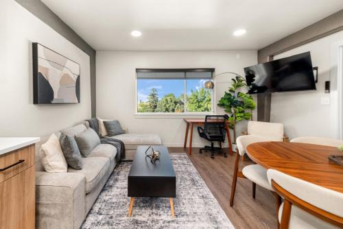 Cliff - Cannon Apartment | 2BR in Downtown with Parking