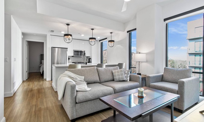 Buckhead Apartment | 2BR inPrime Buckhead Locale in vibrant Atlanta with amazing pool