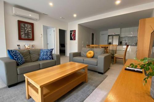 Phillip Apartment | 2BR Light Filled and Cosy Apartment - Hosted by CanStay