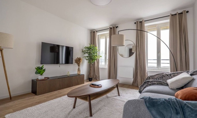 Adamville Apartment | 2D - Renovated apartment ~ Saint-Maur-des-Fossés