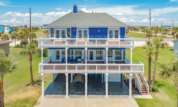 Indian Beach House | 2nd Row Gulf views, 2 decks, Updated Private Beach House