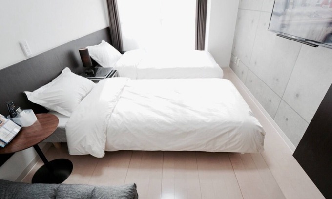 Sasashimacho Apartment | 2S. Nagoya Station / bus stop 3 minutes / Meitetsu department store / Takashimaya / drug store / convenience store 4 minutes / free parking / 4 family / twin room