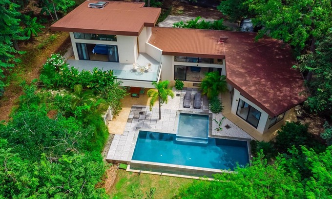 Tamarindo House | 3 Bed 6 Guests Forrest View Pool 5 min to Tamarindo