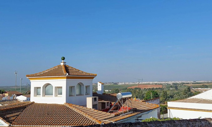 Aznalcazar Apartment | 3 bedroom awesome apartment in Aznalcázar