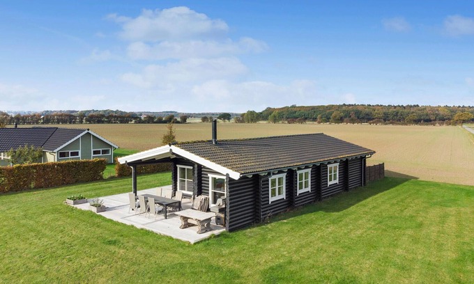 Dannemare House | 3 bedroom awesome home in Dannemare