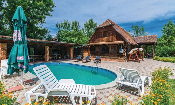 Lekenik House | 3 bedroom beautiful home in Lekenik