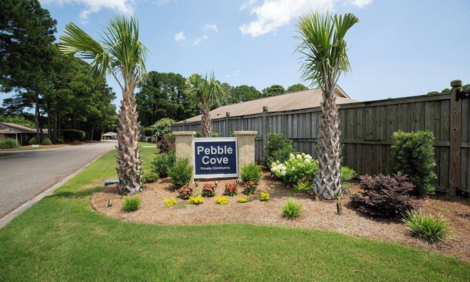 Ogden House | 3-bedroom house in charming Wilmington near Mayfaire, Beach, UNCW, & Downtown