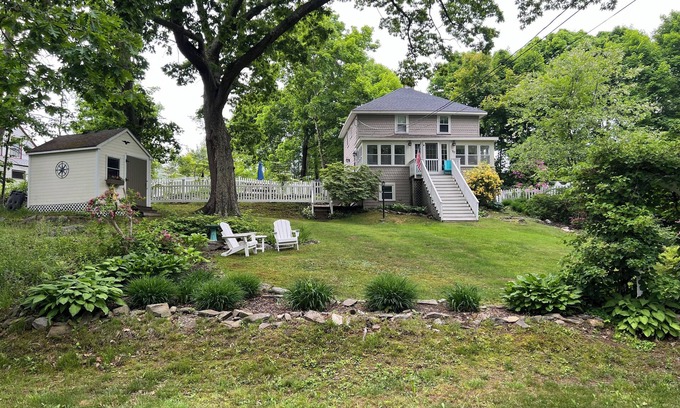 Peaks Island House | 3-bedroom island Retreat on Peaks Island