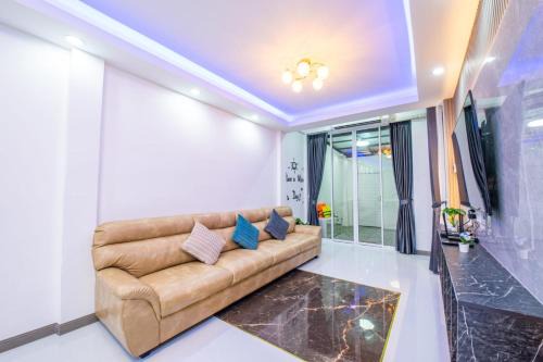 South Pattaya Villa | 3 Bedroom Pool Villa Royal Park Village Pattaya