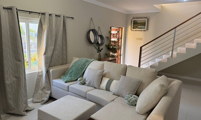 Ocho Rios House | 3-bedroom townhome in amazing Ocho Rios with Pool access, Private Gazebo,Balcony