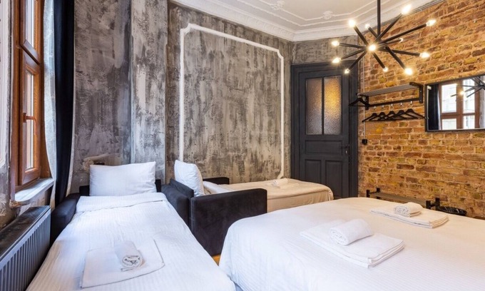 Galata Apartment | 3 Bedroom with A/C, 3 Bathroom, 2 Toilet with kitchen and balcony for 11 people.