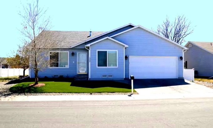 Montrose House | 3-BR, 2 Bath in Beautiful Montrose close to Black Canyon