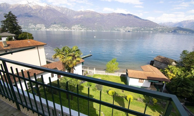 Zenna Apartment | 3 bedroom apartment in small residence on the beach