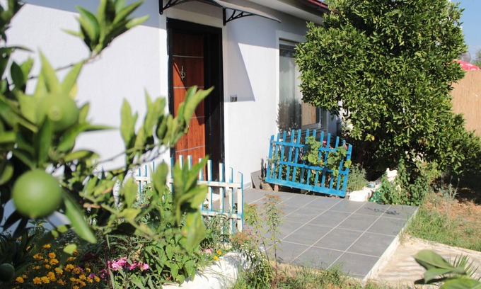 Ciftlik House | 3 km from the beach, isolated holiday home with garden