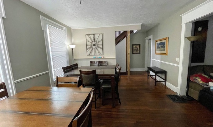 Westside Connection Other | 3 Miles to Downtown 3 Bedrooms 2 Full Baths. Kitchen, Dining & Gathering areas.