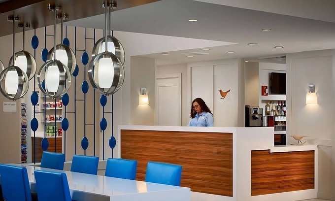 Flagstaff Hotel | 3 Relaxing Units, With Kitchen and Outdoor Pool, Pets Are Allowed!