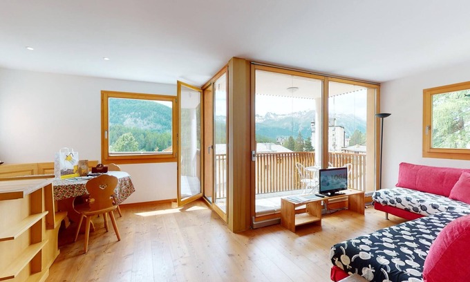 Pontresina Apartment | 3-room apartment with approx.
