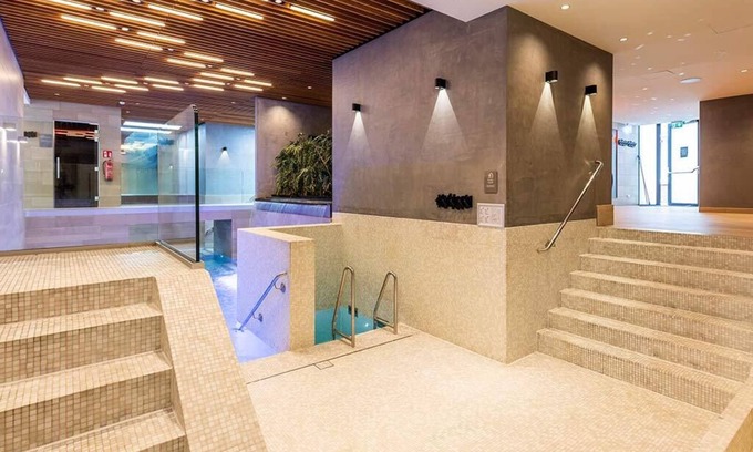 Kamperland Hotel | 3 Soothing Escape | Wellness Activities, Pool & Spa for a Restful Stay