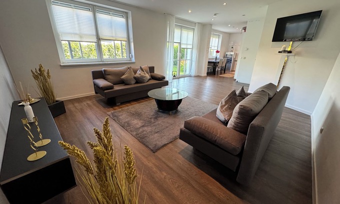 Freilassing Apartment | 3-zi.-whg. mit Eigenem Garten