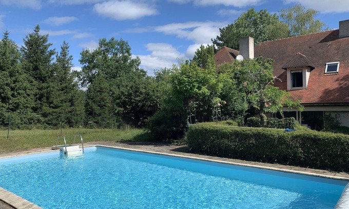 Bellerive-sur-Allier House | 300m2 family home in 1ha wooded park on the heights of Vichy