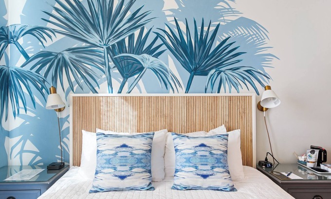 West Panama City Beach Hotel | 302 Rosemary Beach Inn - Includes Beach Chairs & Complimentary Breakfast + Access to 4 Pools