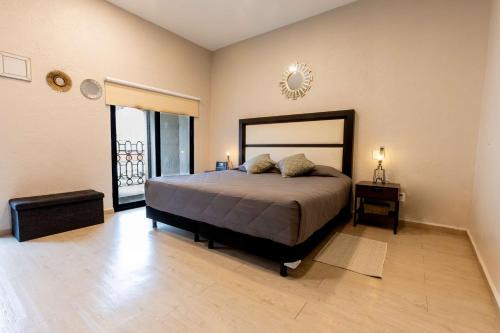 Historic Center House | 304 Balcony apt Walk to Zocalo AC Rooftop