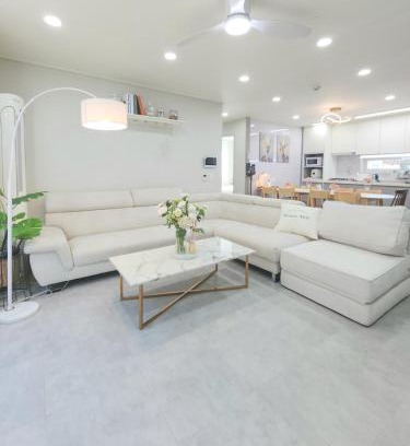 Hwagok-dong Apartment | 31평의 넓은 에스더스테이,서울