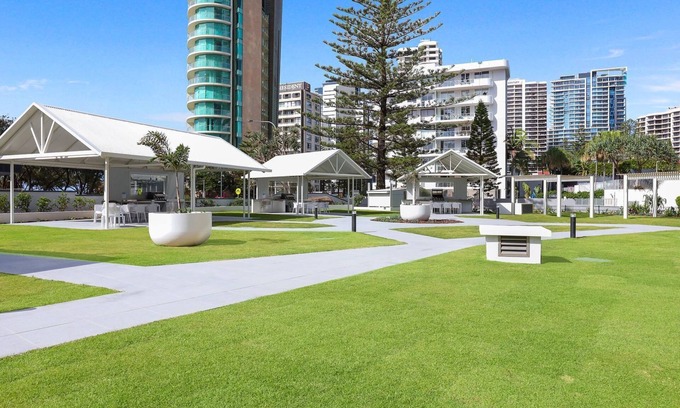 Surfers Paradise Apartment | 31B Peninsula - Modern Beachside Apartment with Balcony & Resort Access