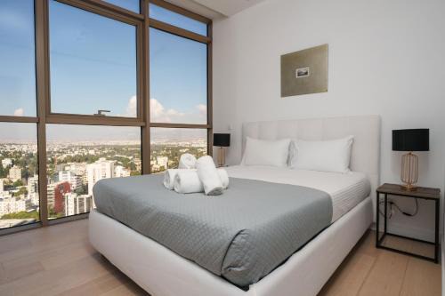 City Centre Apartment | 360 Sky Residence, Gym & Pool - 26th Floor