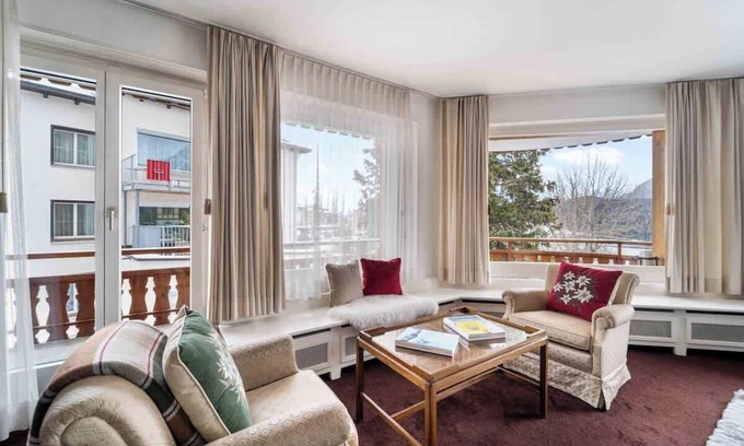 St. Moritz Apartment | 3bedr apt, private parking and slopes access