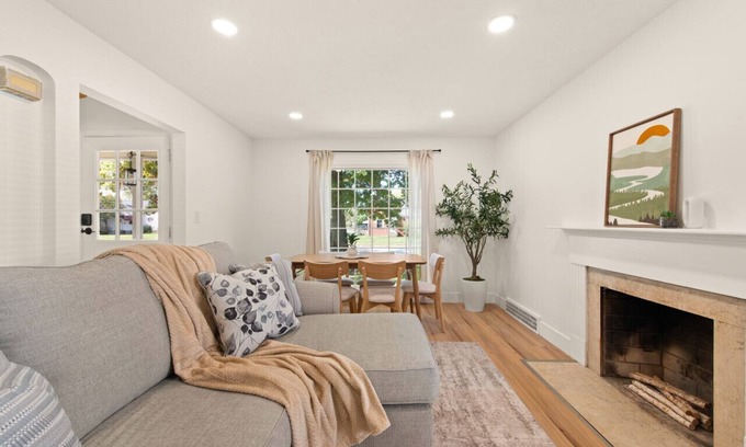 Euclid Apartment | 3BR Home Bright & Open In Euclid Near Cleveland!