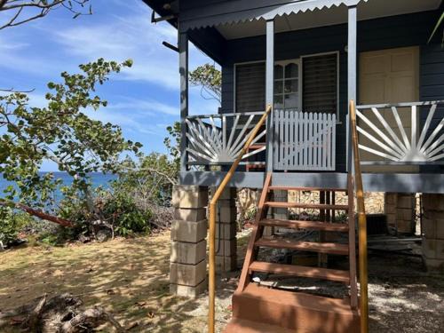 West End Resort | 3Dives Cliffside Rooms