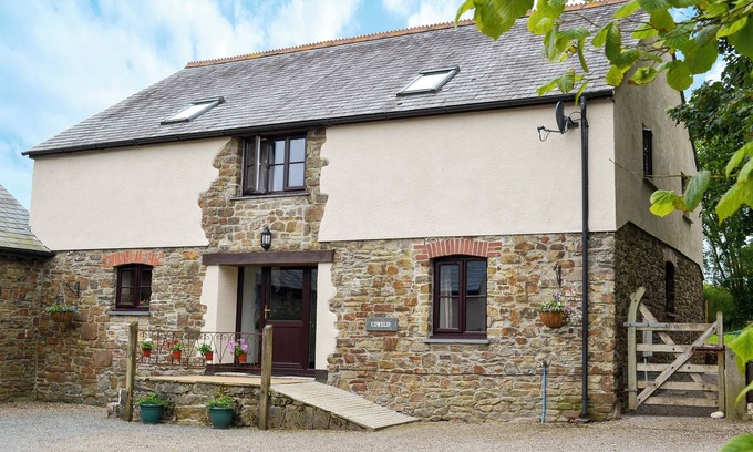 Holsworthy Cottage | 4 bedroom accommodation in Bradworthy, near Hartland